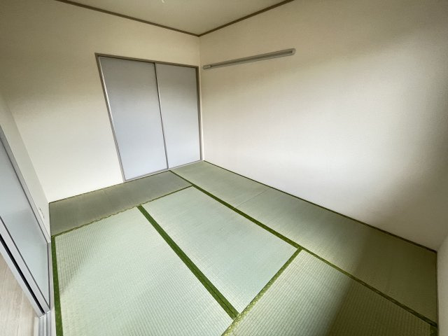 グリーンシャトルCの和室