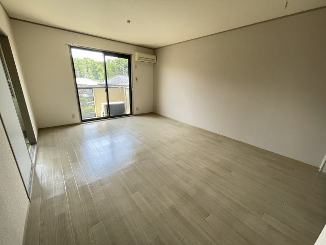 グリーンシャトルCの居間・リビング