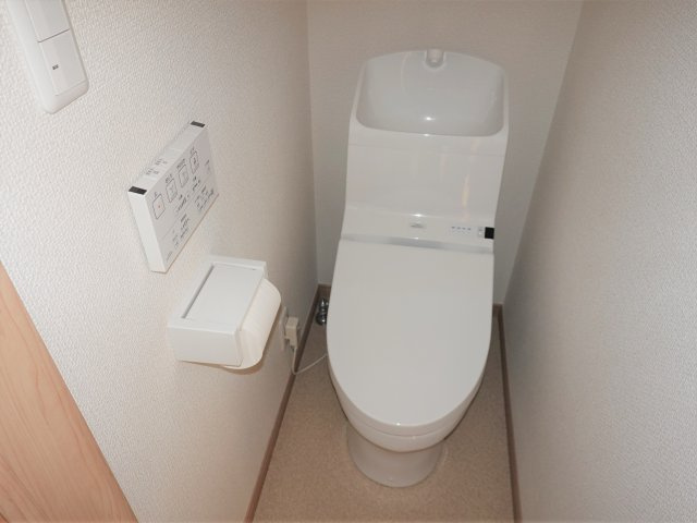 モンサージュのトイレ|別部屋同タイプ