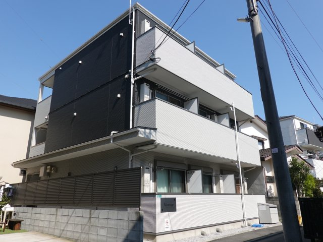 モンサージュの外観