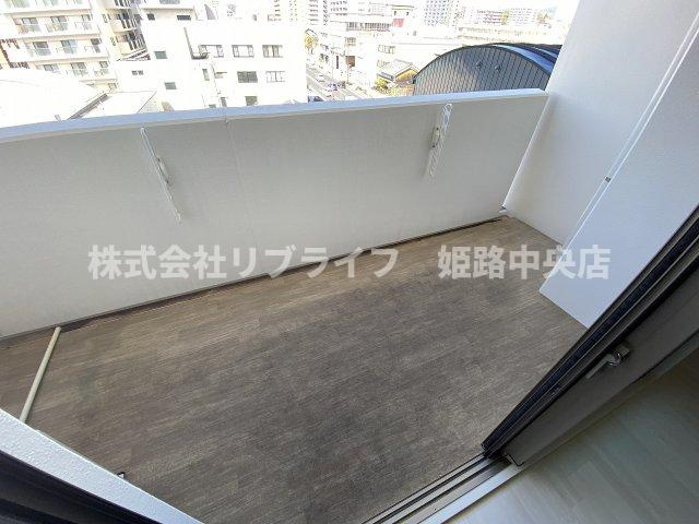 クロスフロント十二所線のバルコニー
