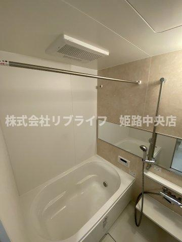 クロスフロント十二所線