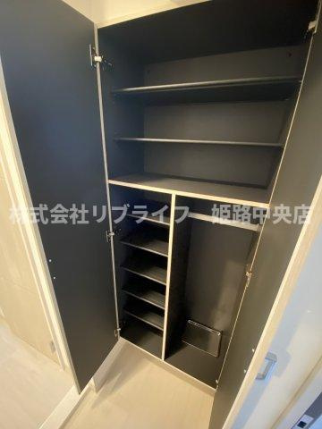 クロスフロント十二所線の収納