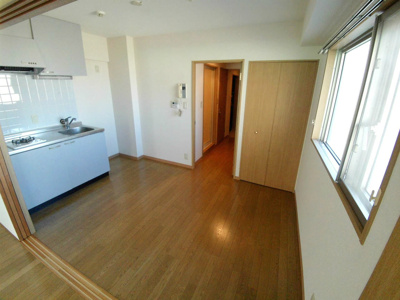 【洋室】 | トゥー・ル・モンド