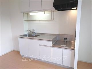 安芸高田市向原町坂のアパートのキッチン