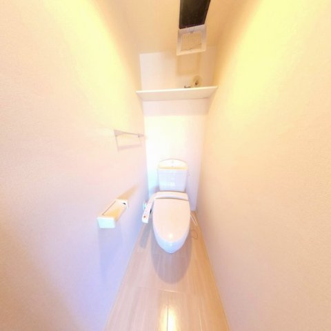セジュールパルティノスのトイレ|落ち着いたトイレです