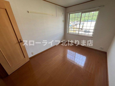 【洋室】 | ヴェルサン・アベニュⅠ