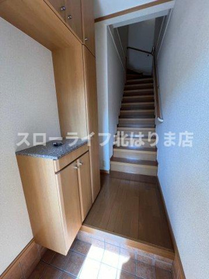 【玄関】 | ヴェルサン・アベニュⅠ