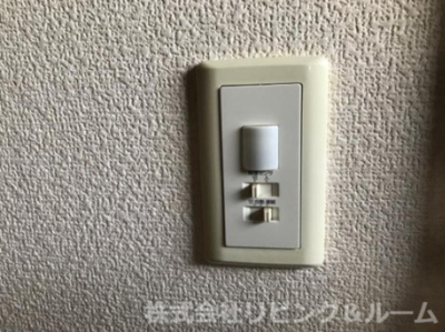 【設備】 | ふらわ～ガーデン・波崎Ｂ | 人感センサー付きライト