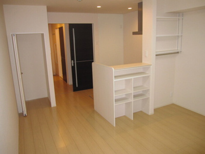 【居間・リビング】 | プレミール | 別部屋写真です。