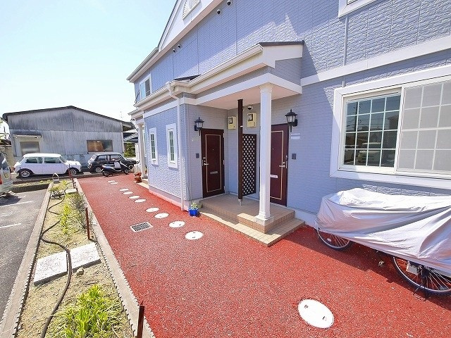 ブランドール　Ｂ（磯城郡）のその他共用部分|玄関前です