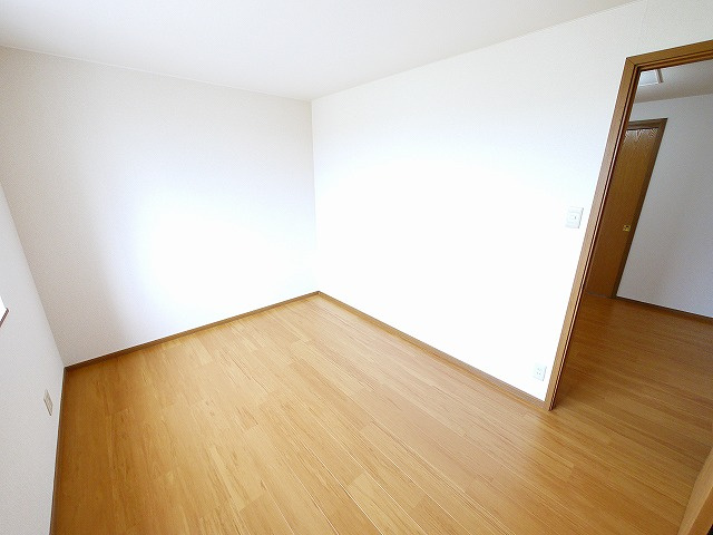 ブランドール　Ｂ（磯城郡）の洋室|広々とした洋室です