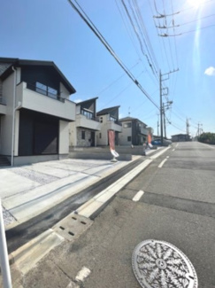 【前面道路含む現地写真】 | 前面道路