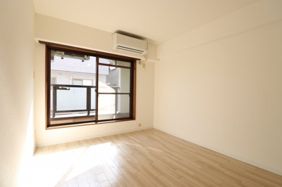 【居間・リビング】 | リーデンス関目