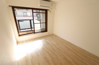 【居間・リビング】 | リーデンス関目