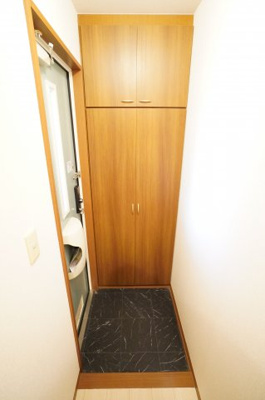 【玄関】 | サキクサノ郷 | ※同物件・同タイプの写真です。