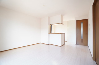 【居間・リビング】 | サキクサノ郷 | ※同物件・同タイプの写真です。