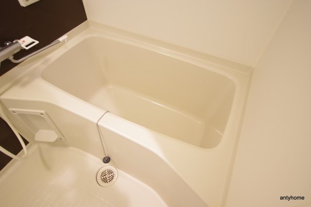 小西マンション　仲介手数料無料の浴室