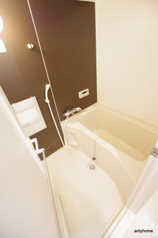 小西マンション　仲介手数料無料の浴室