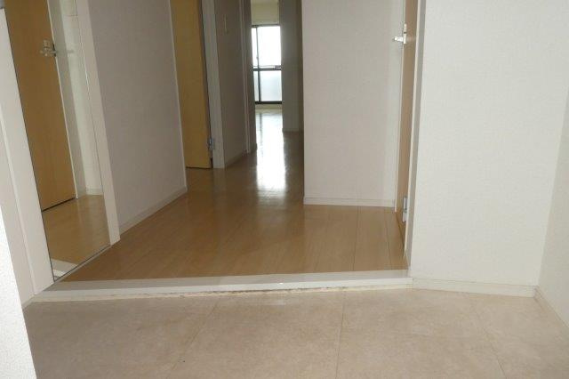 アンジュラピスの玄関