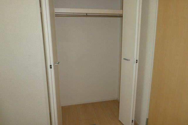 アンジュラピスの収納|クローゼット