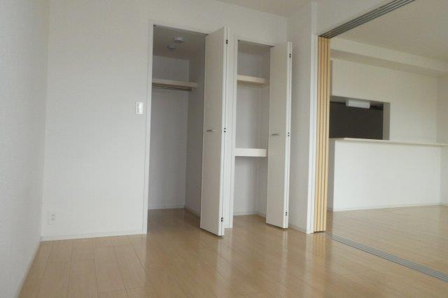 アンジュラピスの収納|洋室