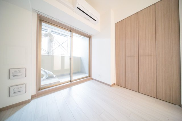 レオンコンフォート神戸駅前の洋室