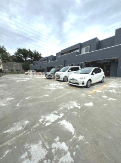 TJ船尾4　B棟の駐車場