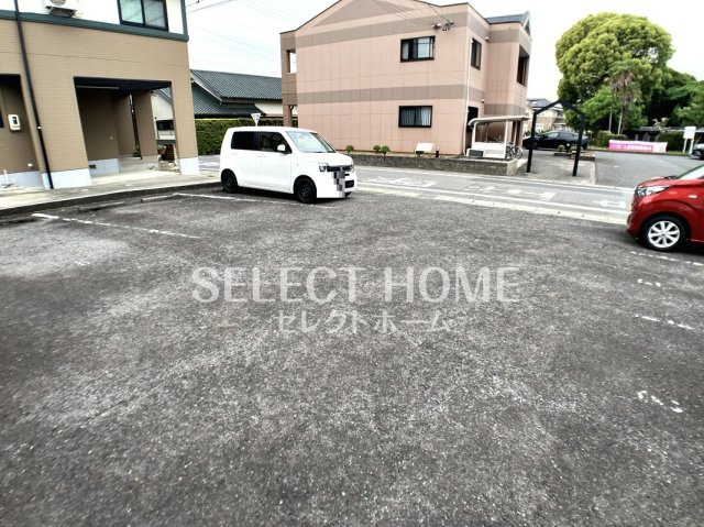 【駐車場】 | エル・アールＫ．Ａ | カースペースがあります