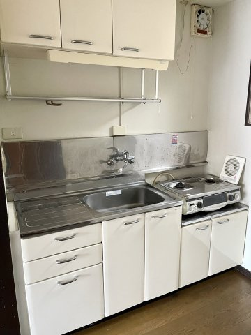 神楽坂マンションのキッチン