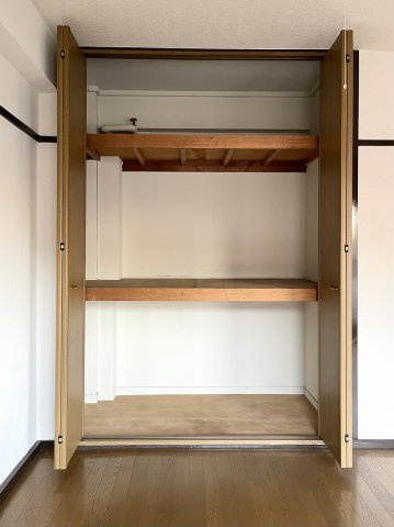神楽坂マンションの収納