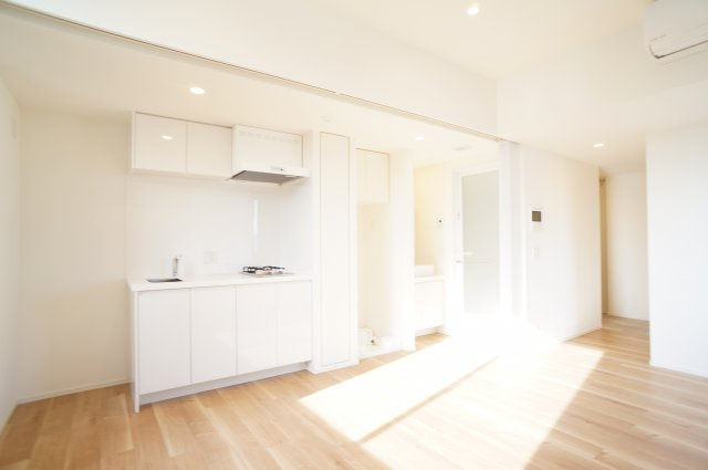 プライムメゾン森下WESTの居間・リビング