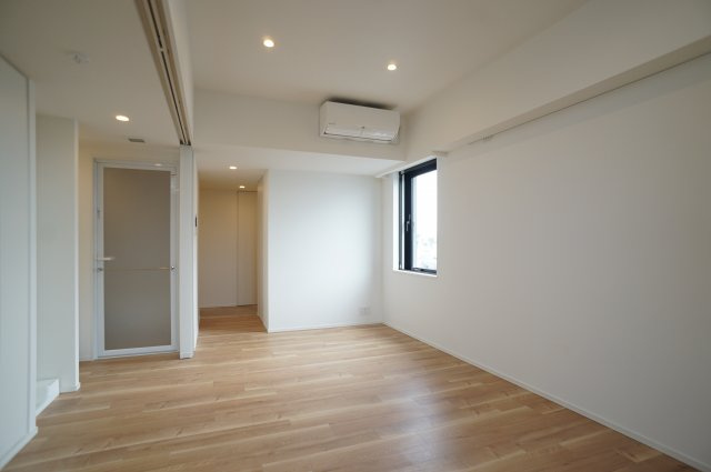 プライムメゾン森下WESTの居間・リビング