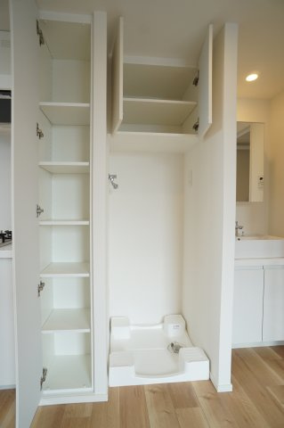 プライムメゾン森下WESTの洗面所