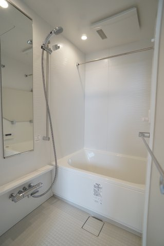 プライムメゾン森下WESTの浴室