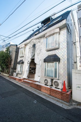 【外観】 | プチエタン　11754 | 街の中でひときわ目立っています！