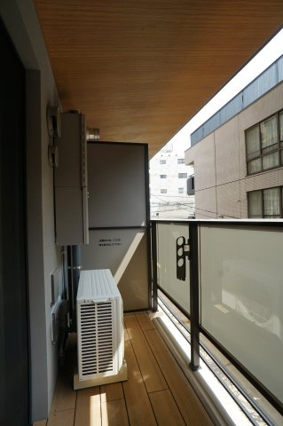 プライムメゾン森下WESTのバルコニー