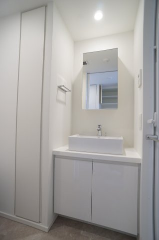 プライムメゾン森下WESTの洗面所