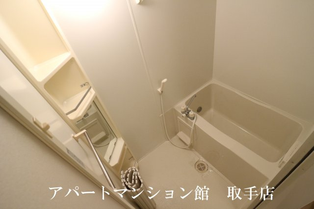 クレールⅣの浴室