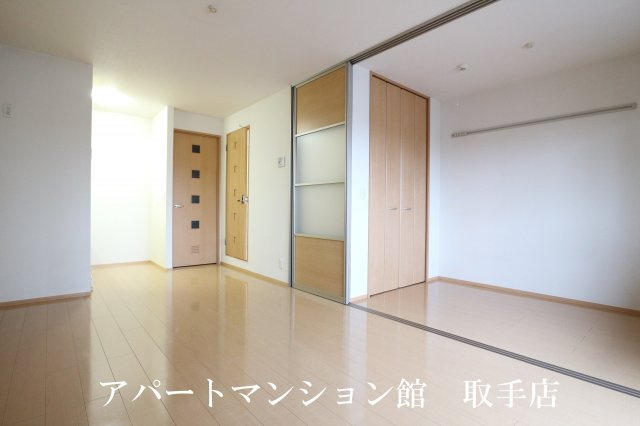 クレールⅣの居間・リビング