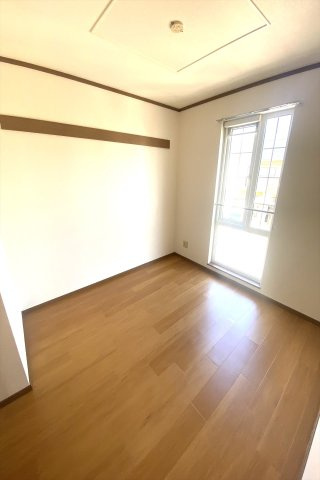 サンライト切田の洋室