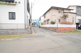 【前面道路含む現地写真】 | ※令和5年3月上旬に撮影