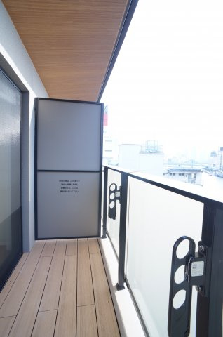 プライムメゾン森下WESTのバルコニー