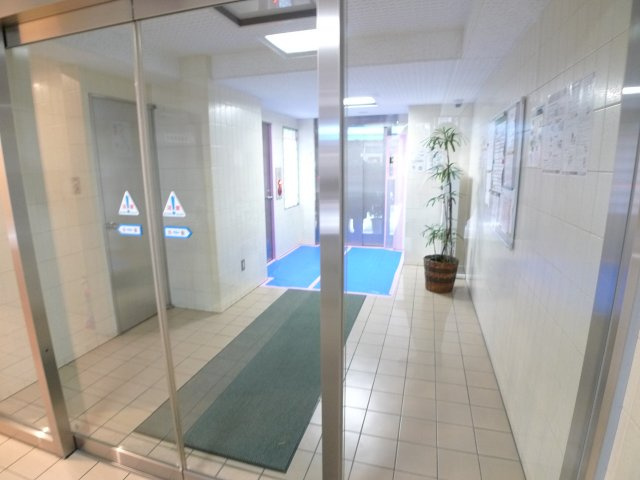 【エントランス】