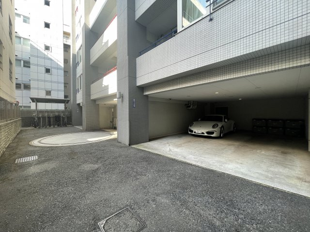 【駐車場】 | ラヴォーグ南青山