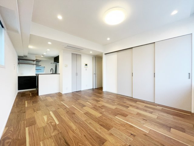 【居間・リビング】 | ラヴォーグ南青山