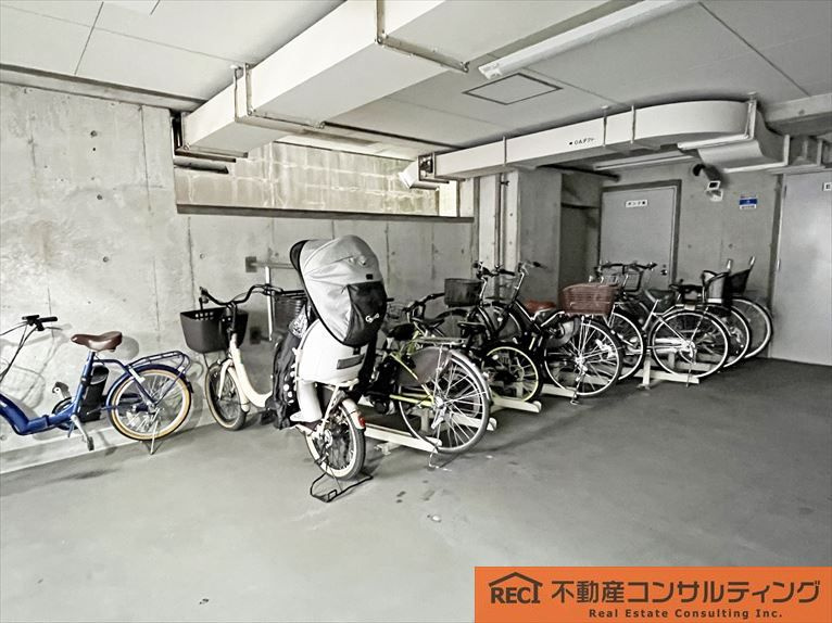 ◆◆岡本ローズガーデン◆◆の駐車場