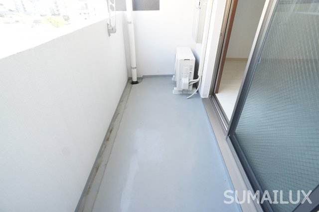 熊本市中央区新屋敷２丁目の賃貸マンションのバルコニー