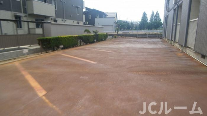 コーポ蘭の駐車場