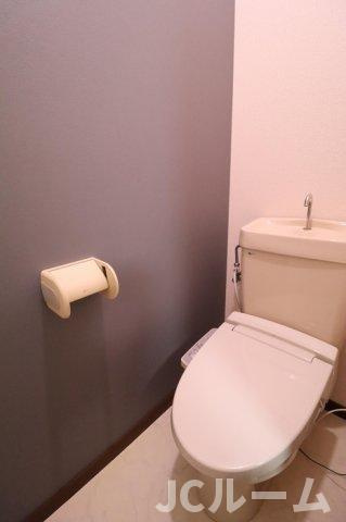 コーポ蘭のトイレ|同建物内、別の部屋の写真です
